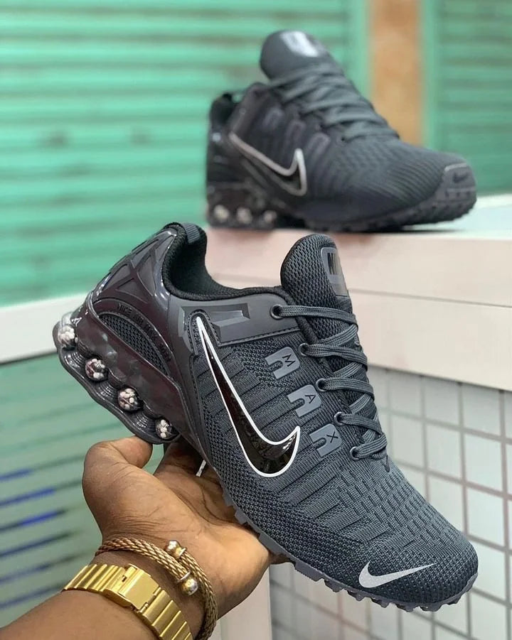 Zapatillas deportivas para hombre – antideslizantes, bajas y cómodas